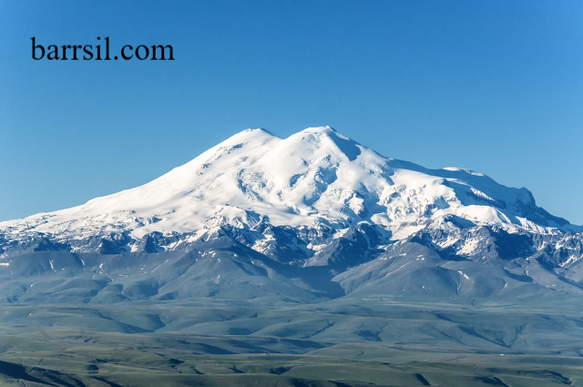 Gunung Elbrus di Rusia
