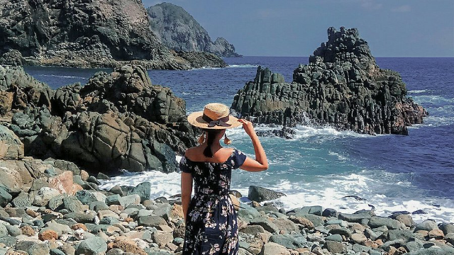 Pesona Pantai Semeti: Keindahan Karang Kristal Lombok